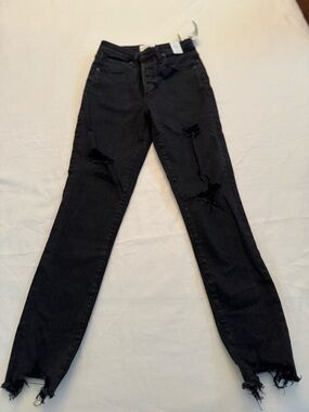 NWT Abercrombie Black Super Skinny High-Rise Distressed Jeans Size 25 / 0 Short